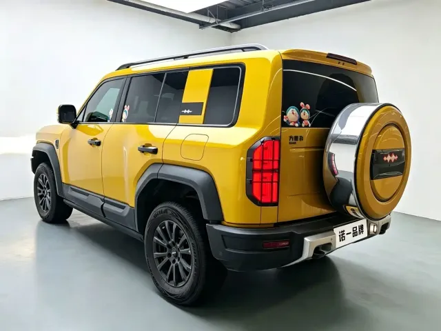 BYD FangChengBao Leopard 5 — Фото автомобиля 5