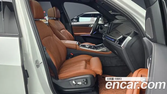 BMW X7 G07 — Фото автомобиля 10