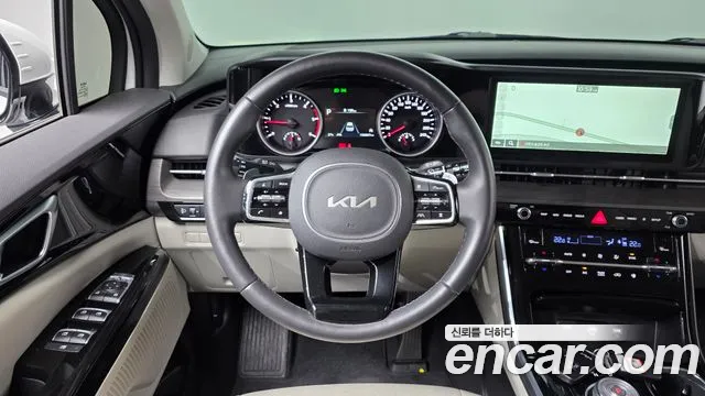 Kia Carnival Generation 4 — Фото автомобиля 13