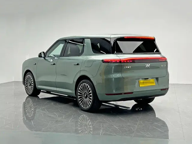 IM Motors LS8 — Фото автомобиля 4