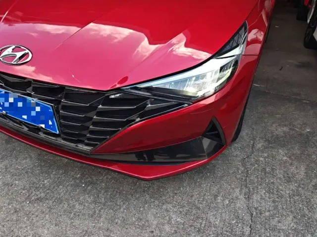 Hyundai Elantra — Фото автомобиля 23