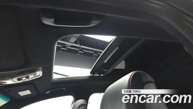 Genesis GV70 — Фото автомобиля 17