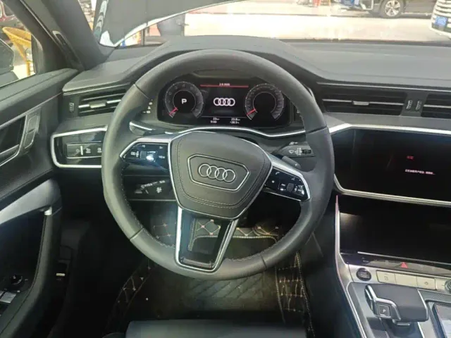Audi A6L — Фото автомобиля 10