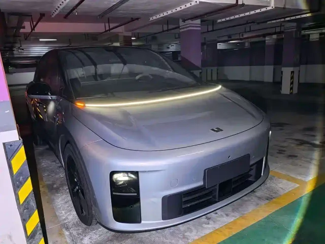 Li Auto i6 — Фото автомобиля 3