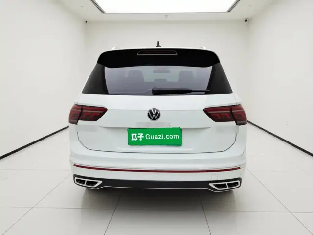 Volkswagen Tiguan L — Фото автомобиля 5