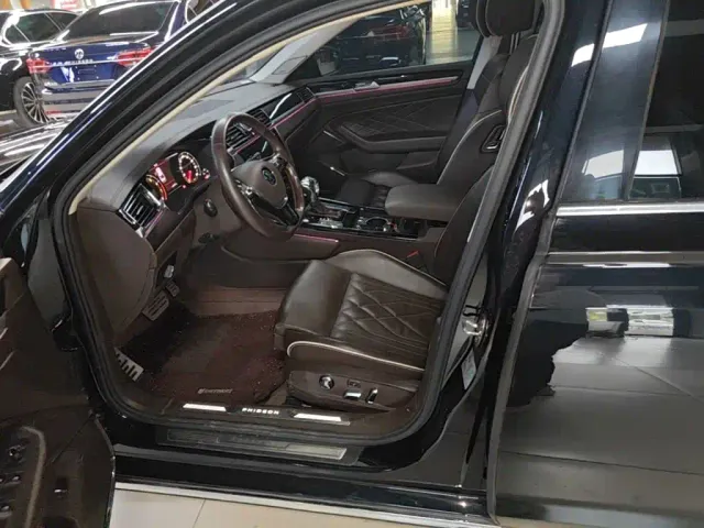 Volkswagen Phideon — Фото автомобиля 14