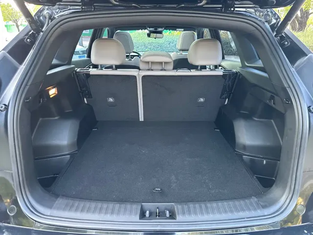 Geely Boyue L — Фото автомобиля 23