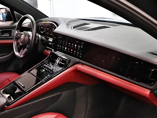 Porsche Panamera — Фото автомобиля 14