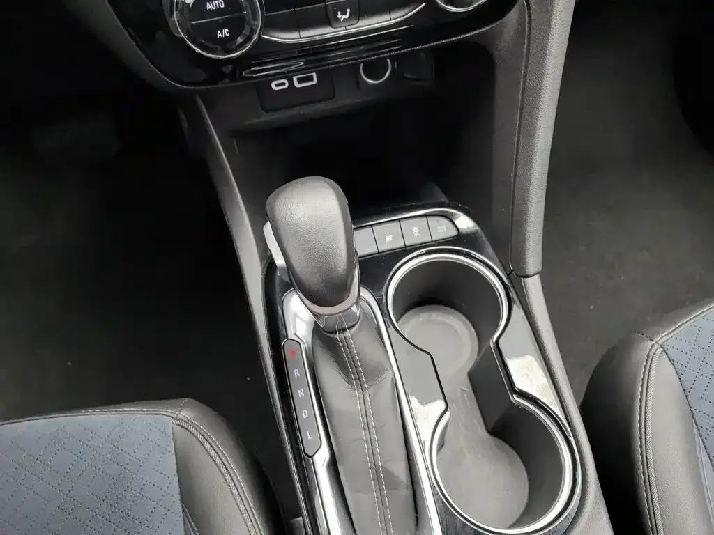 Buick Buick Encore GX 2022 332T CVT FWD Luxury — Фото автомобиля 13