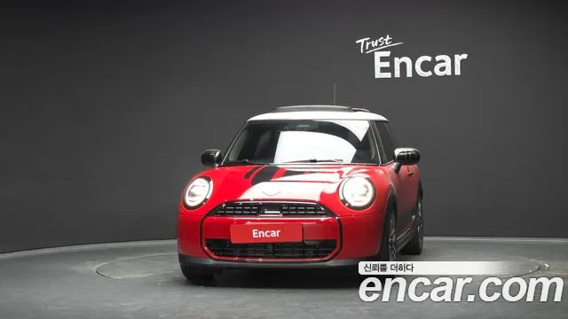 MINI Cooper 4th Gen — Фото автомобиля 3
