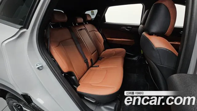 Kia Sportage Бензин 1.6 турбо 2WD — Фото автомобиля 11