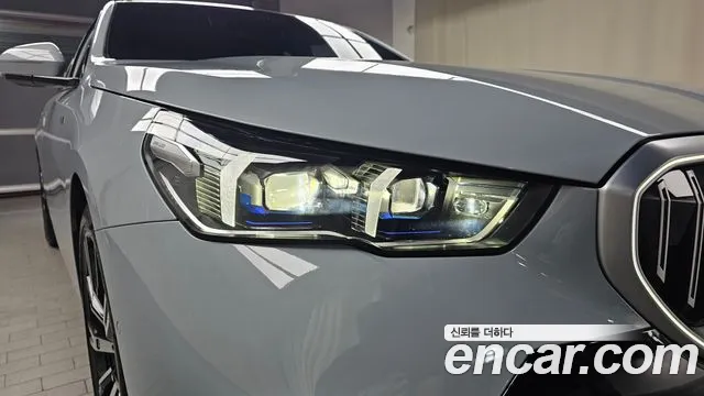 BMW 5 Series — Фото автомобиля 7