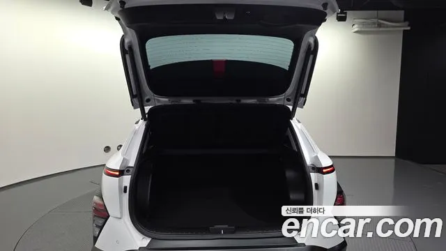 Hyundai Kona SX2 — Фото автомобиля 20