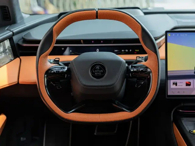 Lotus Emeya — Фото автомобиля 11