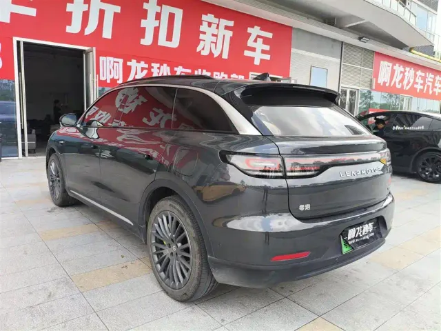 Leapmotor C11 — Фото автомобиля 9
