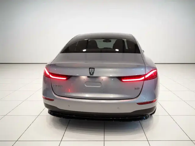 Roewe D7 — Фото автомобиля 3