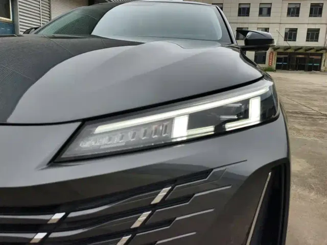 Changan Eado — Фото автомобиля 5