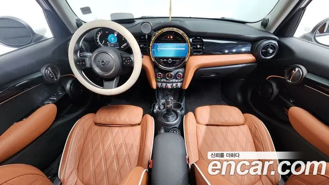 Mini Cooper — Фото автомобиля 7