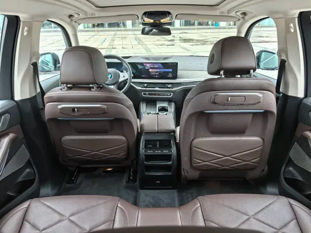BMW X5 — Фото автомобиля 11