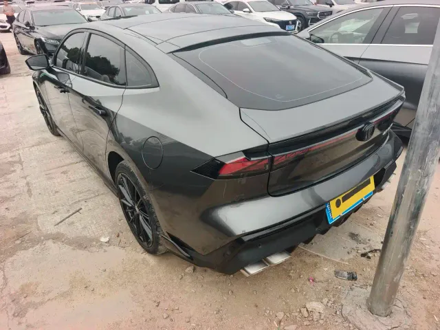Changan Changan UNI-V 2023 1.5T Premium Edition — Фото автомобиля 13