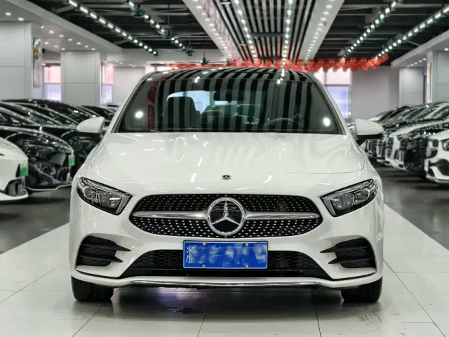 Mercedes-Benz A-Class — Фото автомобиля 2