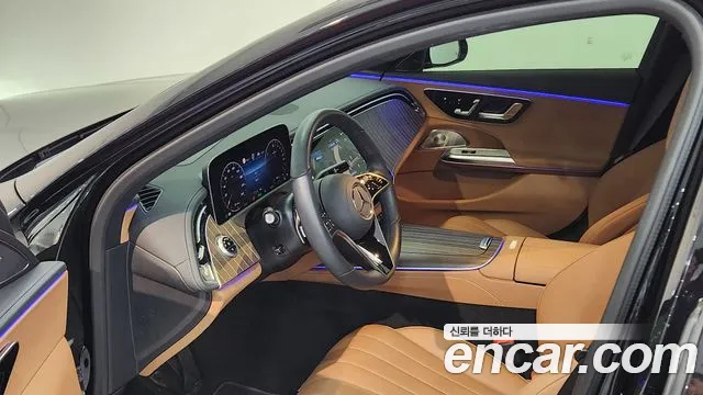Mercedes-Benz E-Class — Фото автомобиля 9