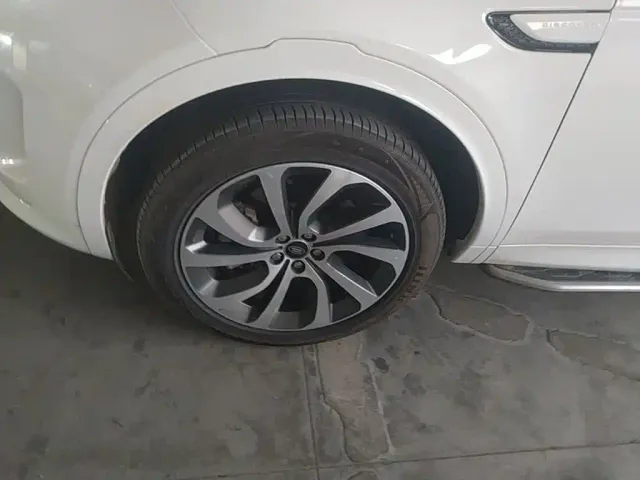 Land Rover Discovery Sport — Фото автомобиля 22