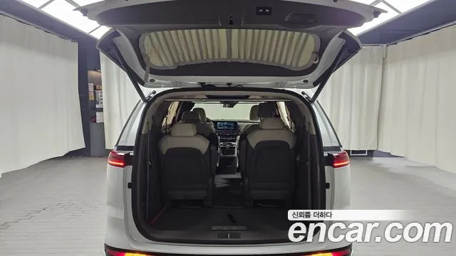 Kia Canival Carnival 4 поколение 9 мест Hi-Limousine — Фото автомобиля 20