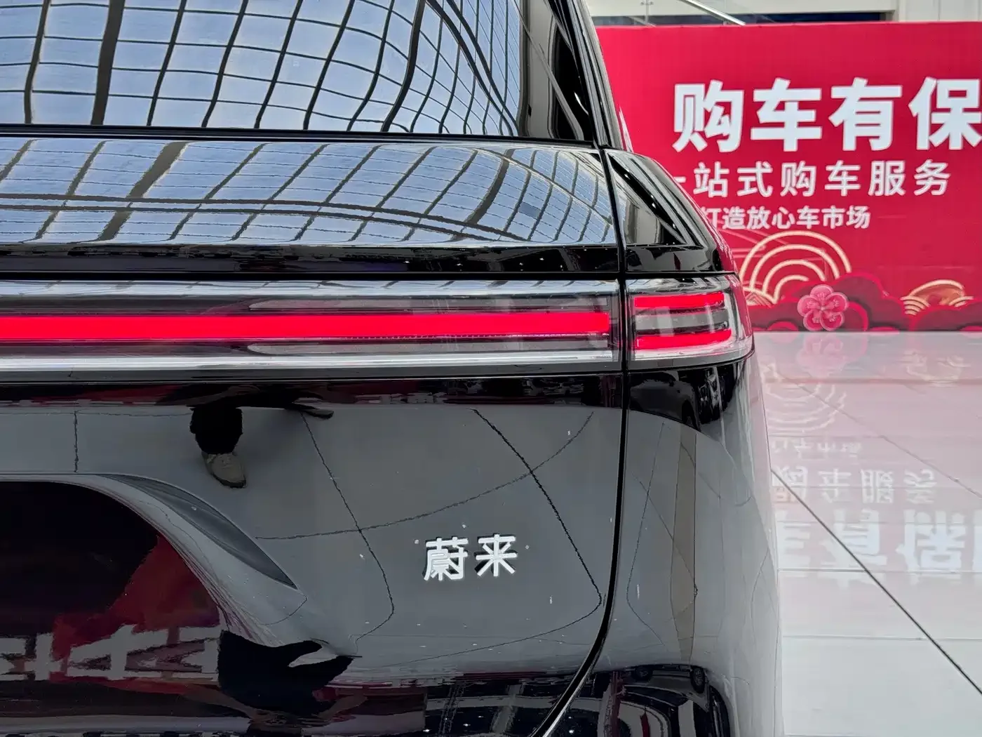 NIO NIO ES8 2025 Base Model — Фото автомобиля 28