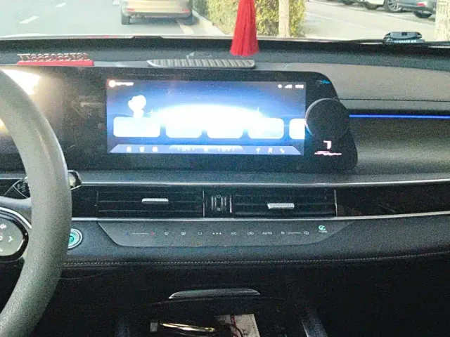 Chery Tiggo 8 PRO EV — Фото автомобиля 13