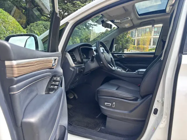 GAC Trumpchi M8 — Фото автомобиля 17