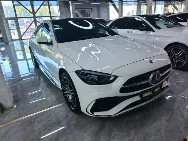 Mercedes-Benz C-Class — Фото автомобиля 3