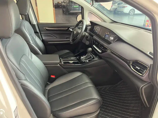 GAC Trumpchi M6 — Фото автомобиля 11