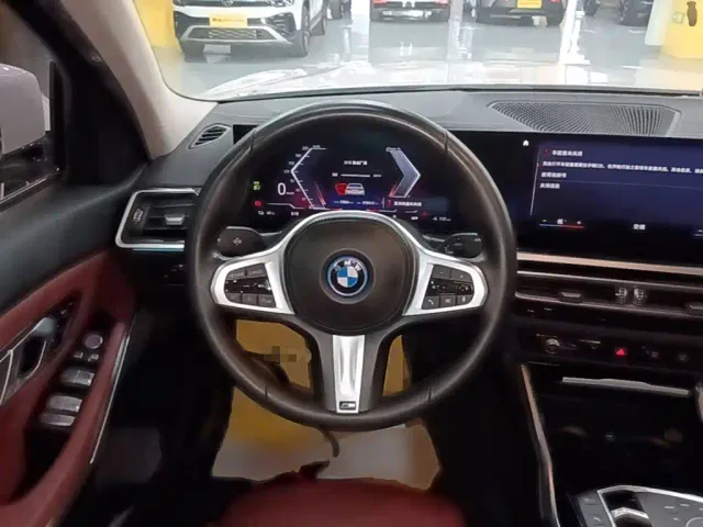 BMW i3 — Фото автомобиля 10