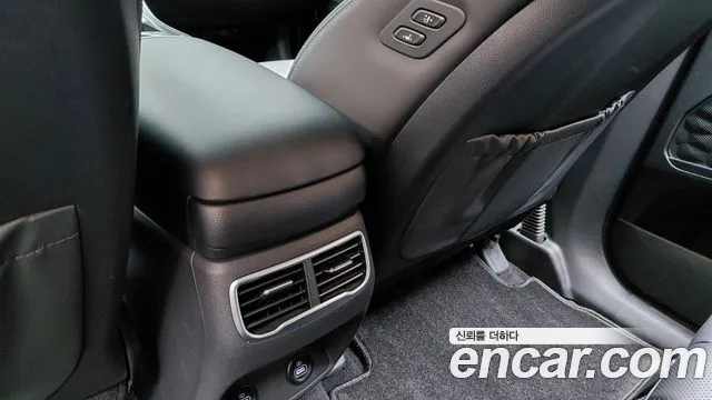 Hyundai Santafe — Фото автомобиля 29