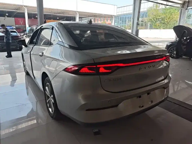 GAC Aion S — Фото автомобиля 4