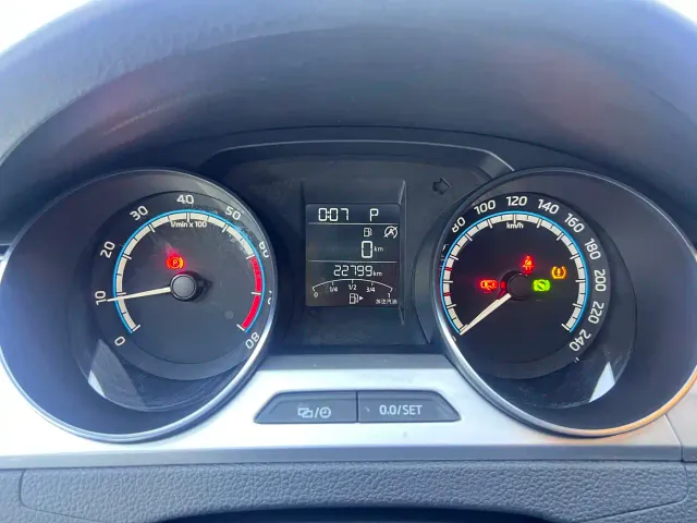 Škoda Rapid 2022 1.5L Automatic Comfort Edition — Фото автомобиля 7