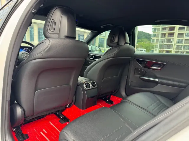 Mercedes-Benz C-Class — Фото автомобиля 5