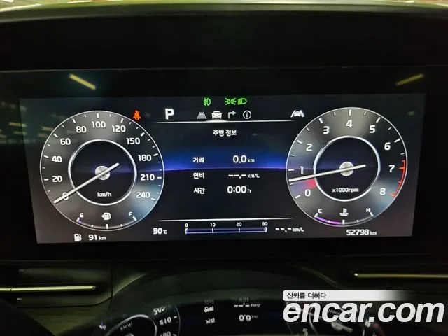 Kia Canival Carnival 4 поколение Бензин 7 мест Signature — Фото автомобиля 6