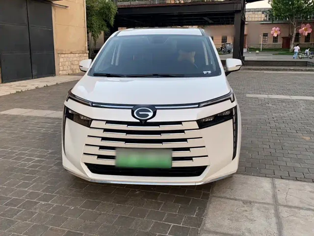 GAC Trumpchi E8 — Фото автомобиля 6