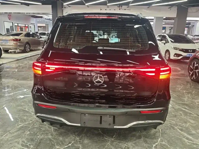 Mercedes-Benz EQB — Фото автомобиля 5