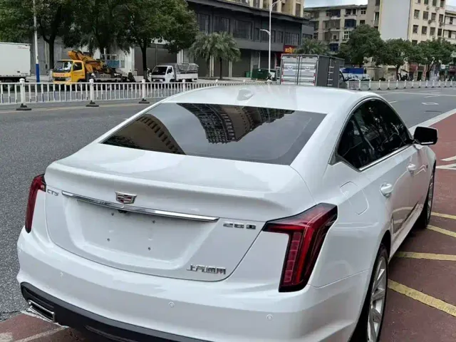 Cadillac CT5 — Фото автомобиля 10