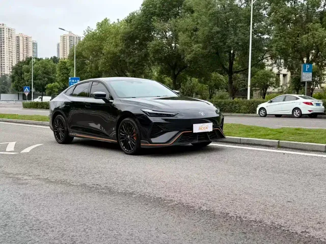 Changan Changan UNI-V 2025 2.0T Sport Version — Фото автомобиля 3