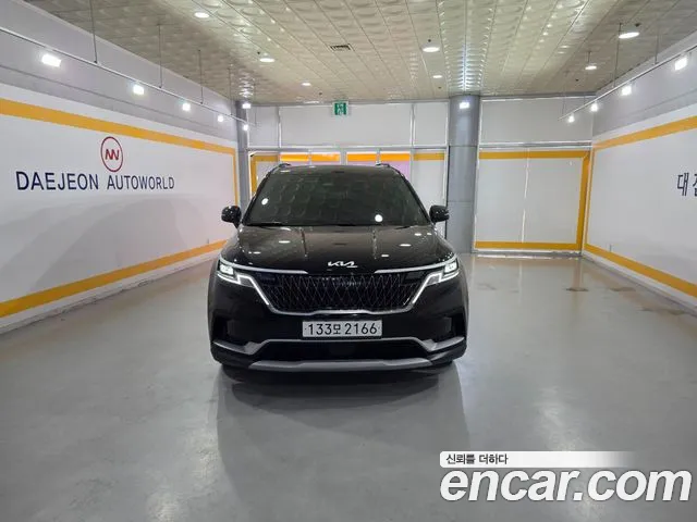 Kia Canival — Фото автомобиля 3