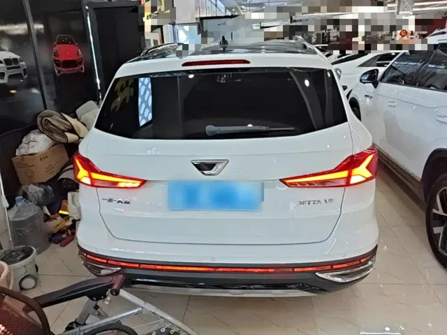 Jetta VS7 — Фото автомобиля 5