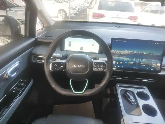 GAC Aion Y — Фото автомобиля 10