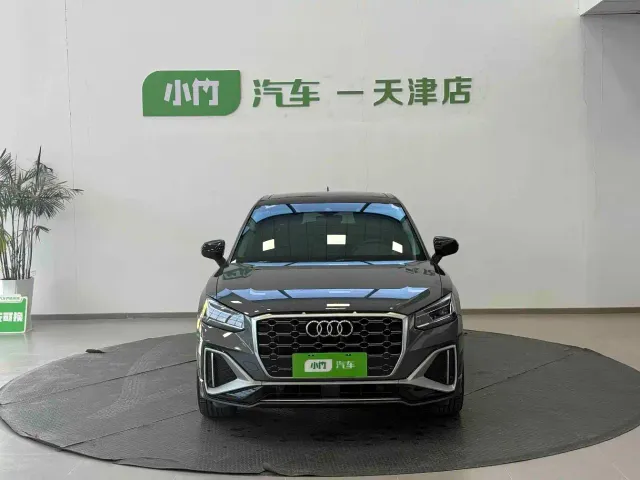 Audi Q2L — Фото автомобиля 2