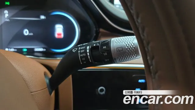 Genesis GV70 — Фото автомобиля 17