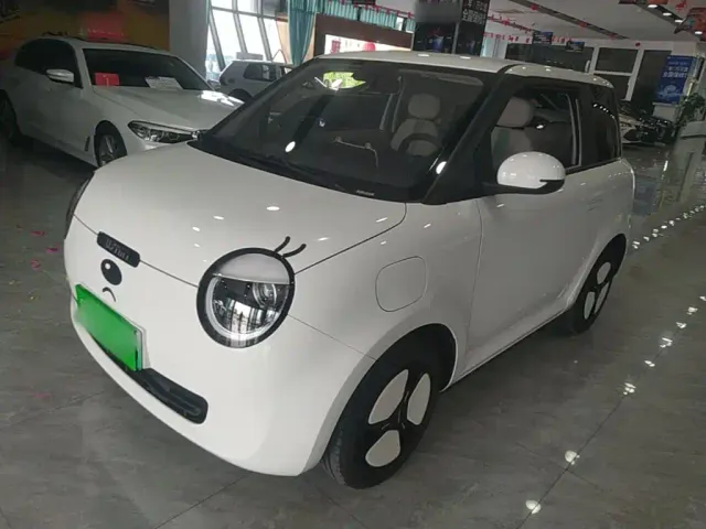Фотография автомобиля — Changan Lumin