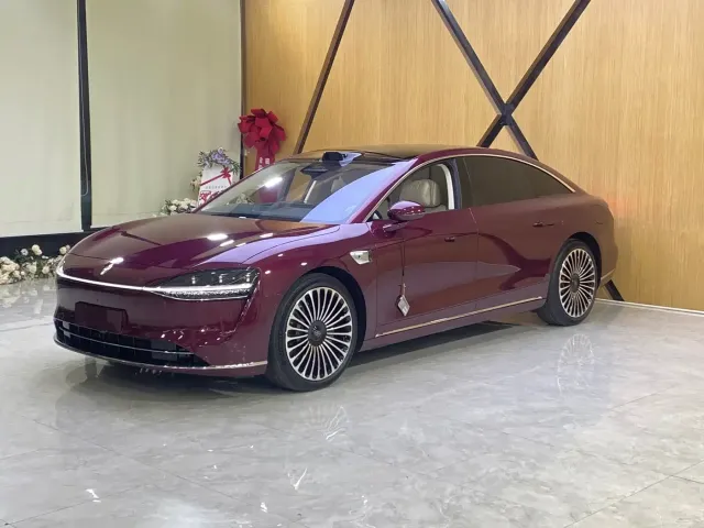 Фотография автомобиля — Stelato S9